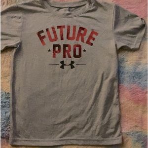 Boys under armor t-shirt